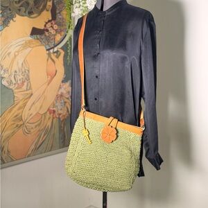 Y2K Vintage Green Woven Crochet Shouder Crossbody Bag w/ Tan Leather Details